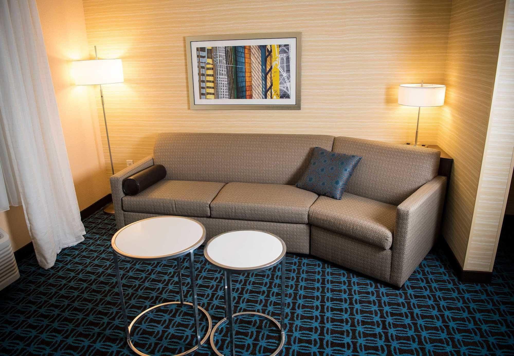 Fairfield Inn & Suites By Marriott Cincinnati Uptown/University Area Exteriör bild