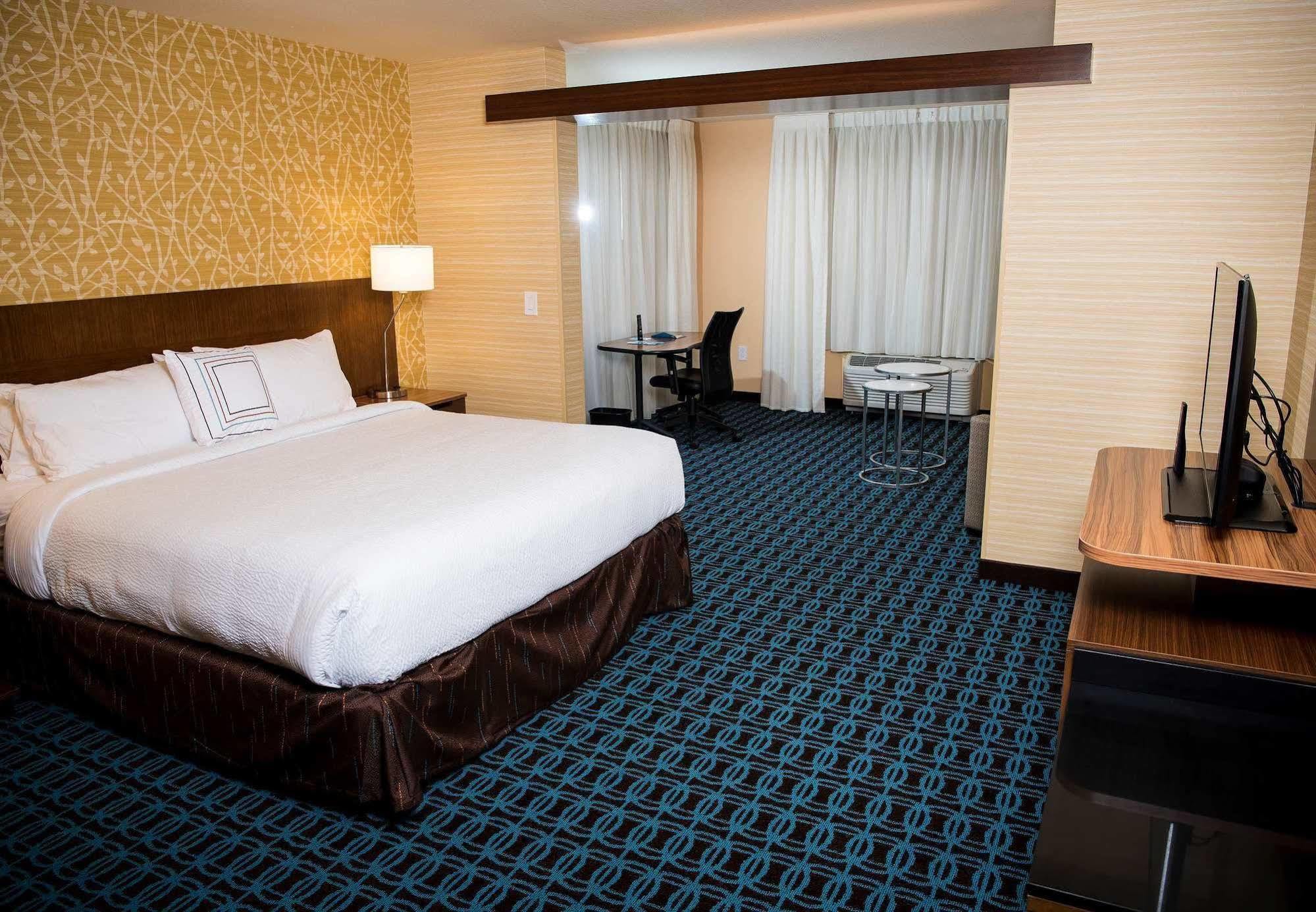 Fairfield Inn & Suites By Marriott Cincinnati Uptown/University Area Exteriör bild